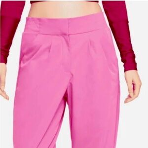 NWT women’s Nike dri-fit tech pack pants size medium